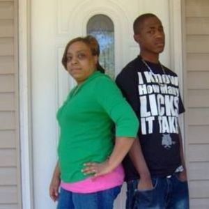 Meet your Posher, Malesa